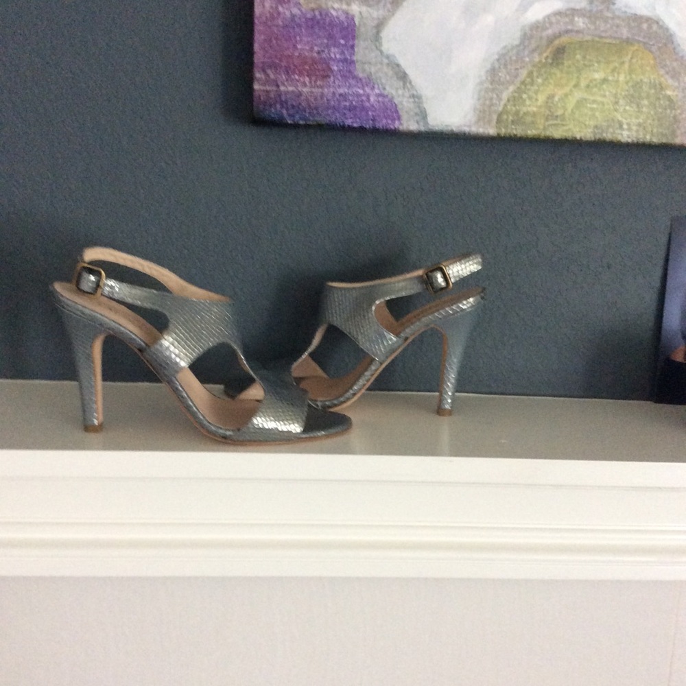 Beautiful Blue Metallic Italian Pumps - size 9.5